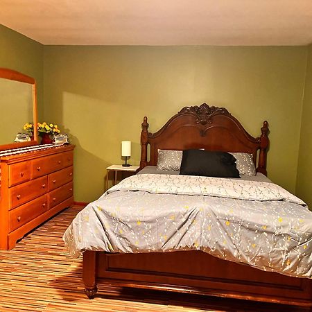 Luxury Apartments In Cheektowaga Ny Esterno foto